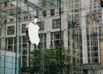 ¿Empleados de esta empresa trabajaban 90 horas por semana? Esto es lo que se sabe sobre la realidad de Apple