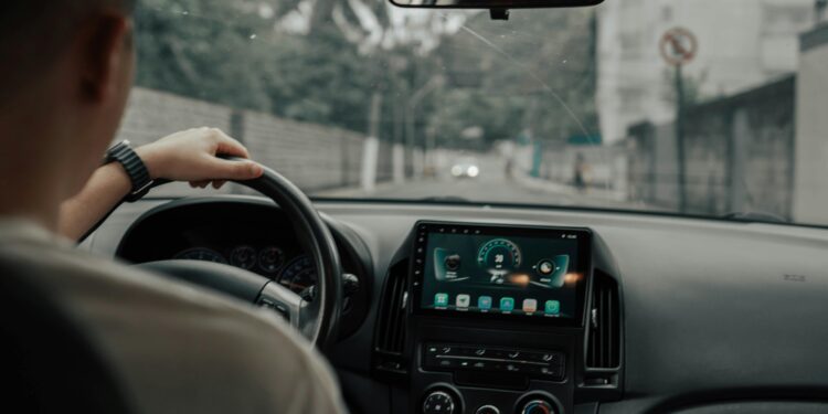 Si tienes un auto propio, descubre cómo tus datos están siendo recopilados y filtrados