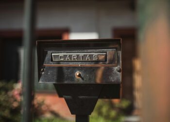 Tras 400 años de actividad, este país pone fin a su servicio postal público