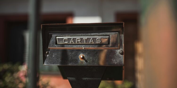 Tras 400 años de actividad, este país pone fin a su servicio postal público
