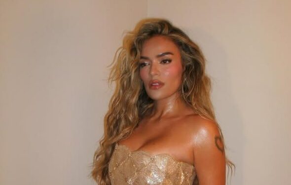 Mientras el salario básico en Ecuador es de USD 482, asistir al concierto de Karol G cuesta mucho más