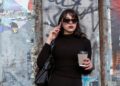 Psicólogos revelan qué significa usar mucha ropa negra durante el día