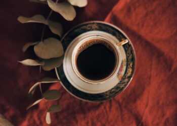 Nuevo estudio revela que el café matutino fortalece mucho más que tu energía