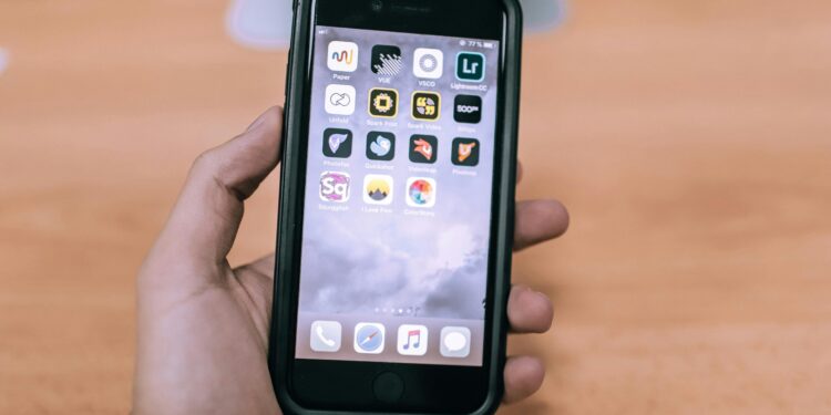 Descubre cómo usar tu celular antiguo para proteger tu casa contra intrusos
