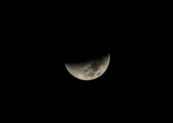 100 % confirmado: la base para albergar una colonia humana en la Luna comenzará a construirse este mismo año