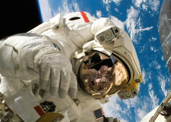 Funcionarios de la NASA están obligados a dormir más de 8 horas por noche