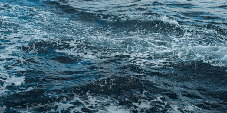 Astrónomos confirman señales de un océano de agua líquida fuera de la Tierra