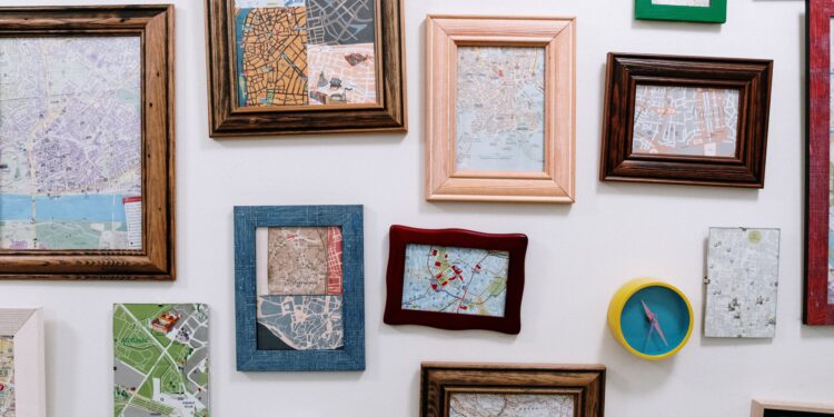 Adiós a los cuadros en las paredes: la nueva tendencia decorativa más elegante para 2026