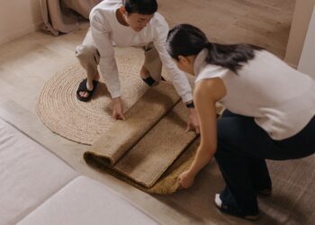 Ni lavadora ni limpieza en seco: esta es la mejor manera de limpiar las alfombras de casa