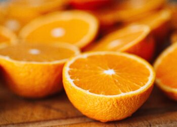 Por esta razón se recomienda colocar cáscaras de naranja dentro de los armarios