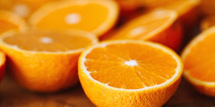 Por esta razón se recomienda colocar cáscaras de naranja dentro de los armarios