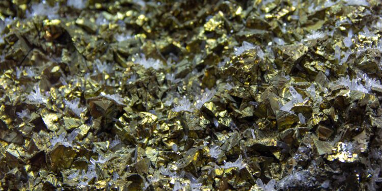 Descubren una mina con más de 300 toneladas de oro valorada en 74.800 millones de dólares a 2.000 metros de profundidad