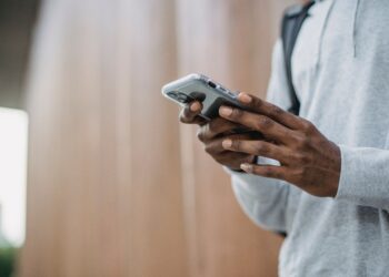 Alerta general en Ecuador para todos los que alguna vez han recibido llamadas de su banco en el teléfono móvil