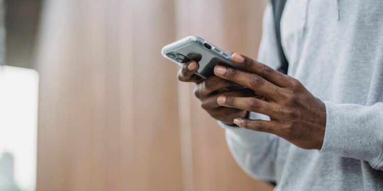 Alerta general en Ecuador para todos los que alguna vez han recibido llamadas de su banco en el teléfono móvil