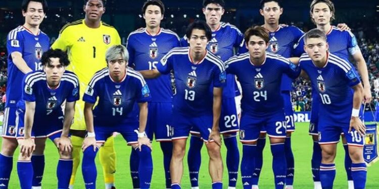 Mientras el himno de Ecuador tiene seis estrofas y un coro, el de Japón cuenta con una sola estrofa y es el más corto del Mundial