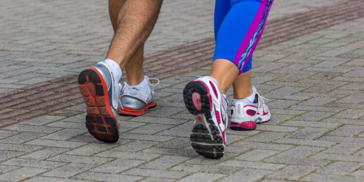 Salir a correr es bueno para la salud, pero caminar durante 30 minutos seguidos a paso rápido podría ser aún mejor