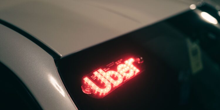 Uber confirma despidos masivos y una reducción del 23 % en esta área de la empresa