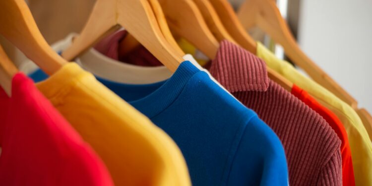 No es el rojo ni el amarillo: esta sería la color favorita de las personas más inteligentes, según la psicología