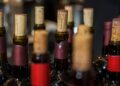 Si tienes botellas de vino en casa, tienes una oportunidad de oro: descubre cómo decorar tu hogar de forma sencilla y elegante