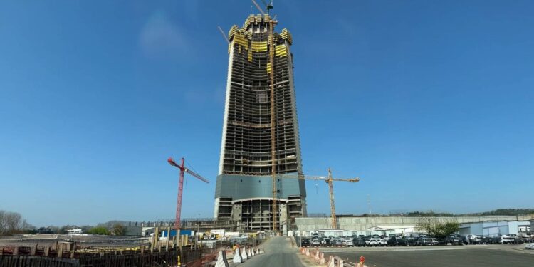 El rascacielos más alto de todos los tiempos se acerca rápidamente a los 1.000 metros de altura