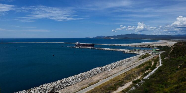 Corredor de 303 kilómetros para una conexión más rápida entre el Pacífico y el Atlántico revoluciona el transporte