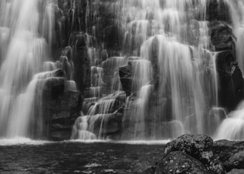 La cascada más alta del mundo mide 3.500 metros, pero es invisible porque se encuentra en el océano Atlántico