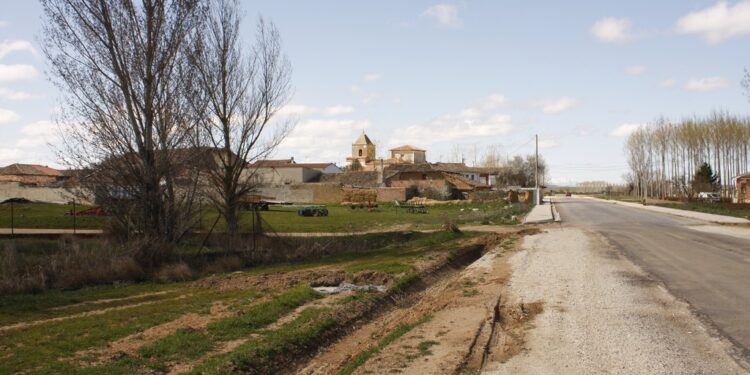 Una aldea de apenas 40 habitantes busca nuevos residentes y ofrece vivienda gratuita y empleo