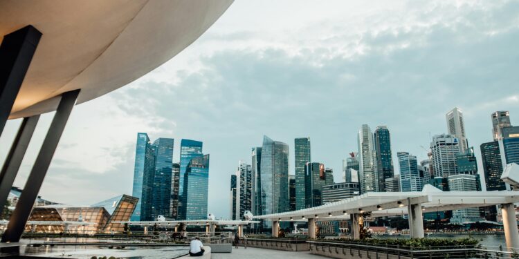 Singapur prepara torres prefabricadas de 56 pisos y 200 metros de altura que prometen revolucionar la construcción