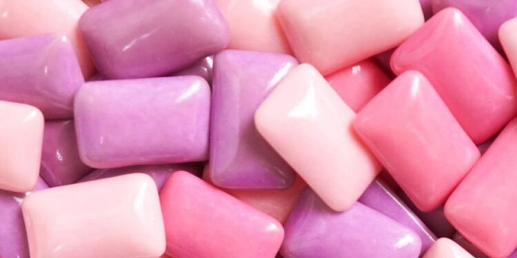 Nueva ley ya está en vigor: habrá multas para quienes sean sorprendidos con chicles en este país