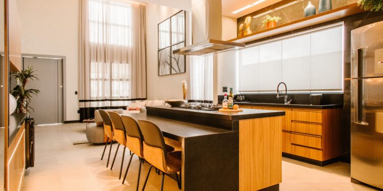 Adiós a las islas de cocina: la nueva tendencia en decoración que está conquistando casas y apartamentos pequeños