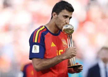 Real Madrid no se conforma con Olise y ofrece 60 millones de euros para fichar a Rodri