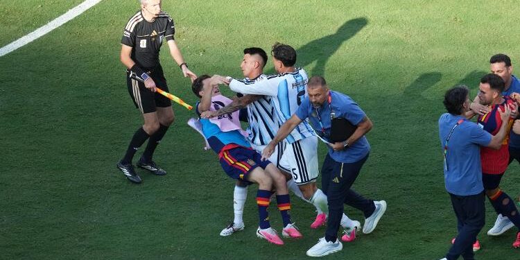 ¿Argentina puede ser expulsada del Mundial 2030 tras los incidentes contra España al final del partido? Confirmado