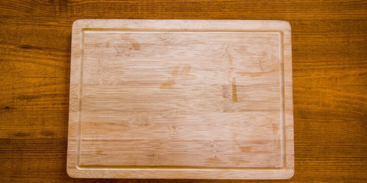 Tardé mucho tiempo en entender por qué no debía limpiar la tabla de madera con un estropajo de acero