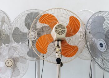 El truco con el ventilador que imita el aire acondicionado y resulta mucho más económico