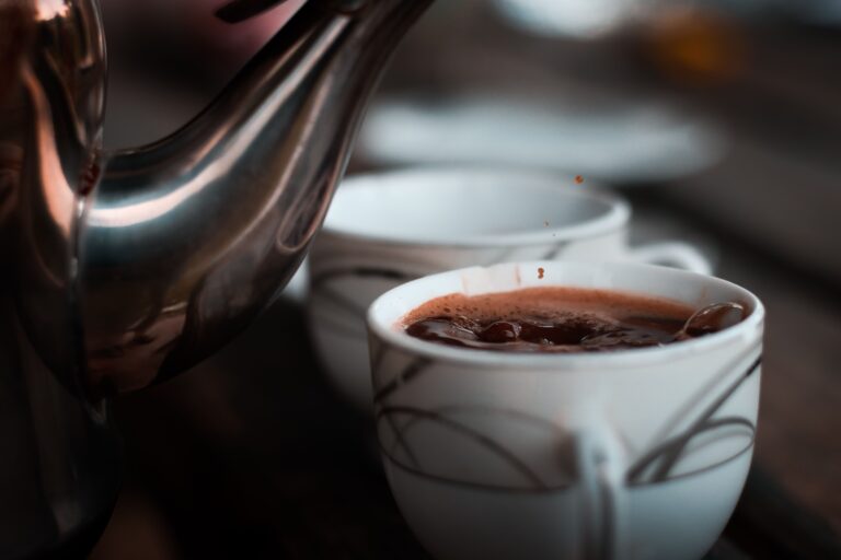 Tardé mucho tiempo en entender por qué no debía tomar café justo después del almuerzo