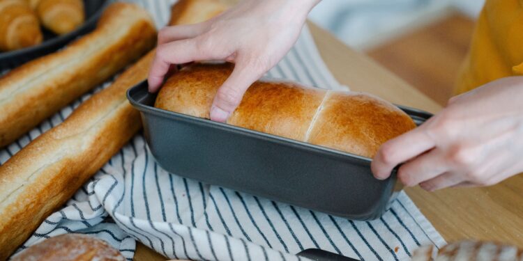 Tardé mucho tiempo en entender por qué no debería guardar el pan sobre la encimera de la cocina