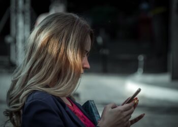 Nuevo estudio revela que las generaciones más jóvenes no contestan llamadas telefónicas porque creen que traen malas noticias