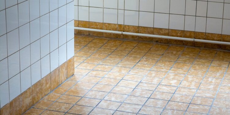 Adiós al suelo de cerámica como lo conocemos: la nueva tendencia en 2026 para las cocinas se ha convertido en furor en los hogares brasileños