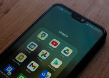 YouTube deja de funcionar en teléfonos Android y los usuarios son avisados