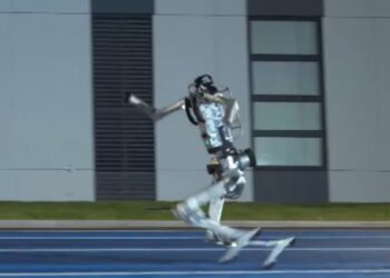 Robots atletas ya son una realidad y este superó a Usain Bolt en una carrera