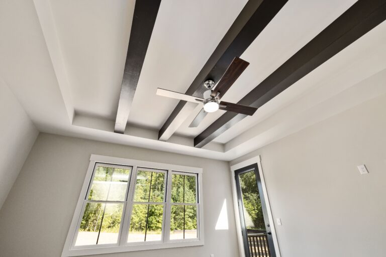 Adiós al ventilador de techo como lo conocemos: la nueva tendencia de 2026 consume menos energía y no hace ruido