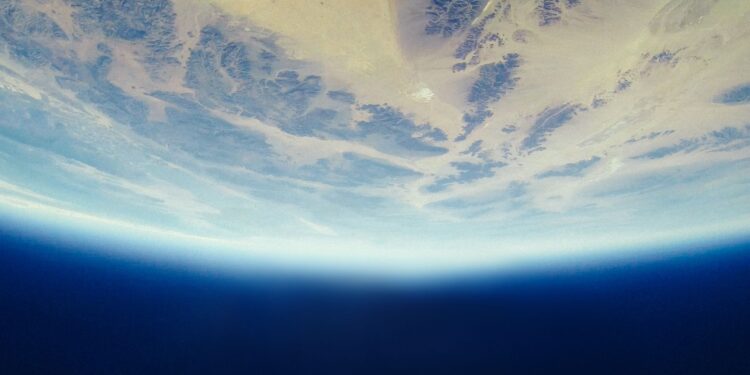 NASA anticipa cuándo podría acabar la Tierra y no será como parece
