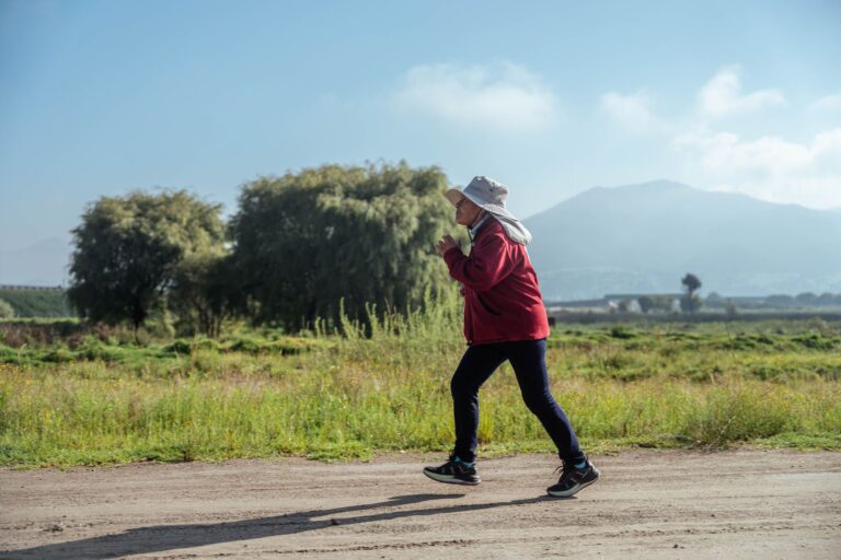 Alerta general los mayores caminar