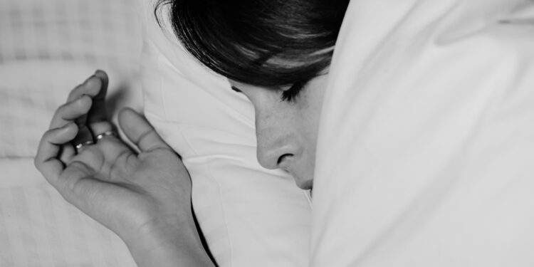 Hacer ejercicio todos los días es bueno para mantener el cuerpo saludable, pero dormir podría ser aún más importante