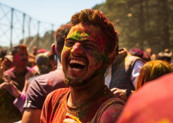 La gran reflexión de la filosofía india: "Una persona alcanza más fácilmente la felicidad si disfruta de las cosas simples que si busca las extraordinarias"