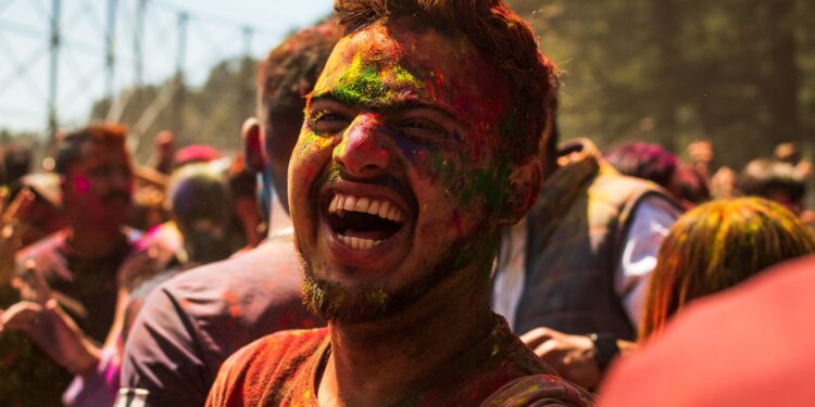 La gran reflexión de la filosofía india: "Una persona alcanza más fácilmente la felicidad si disfruta de las cosas simples que si busca las extraordinarias"