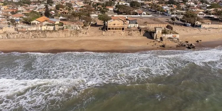 Científicos confirman que el mar avanza 5 metros al año y una ciudad entra en alerta