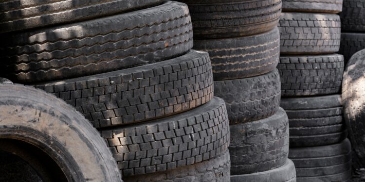 No tires un neumático viejo que hayas cambiado, tienes un tesoro en casa: 3 ideas para reutilizarlo
