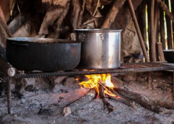 Tires las ollas quemadas conocer