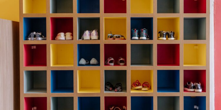 Tienes zapatero viejo casa tienes